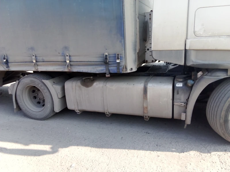 Iveco Stralis, снимка 10 - Камиони - 49553615