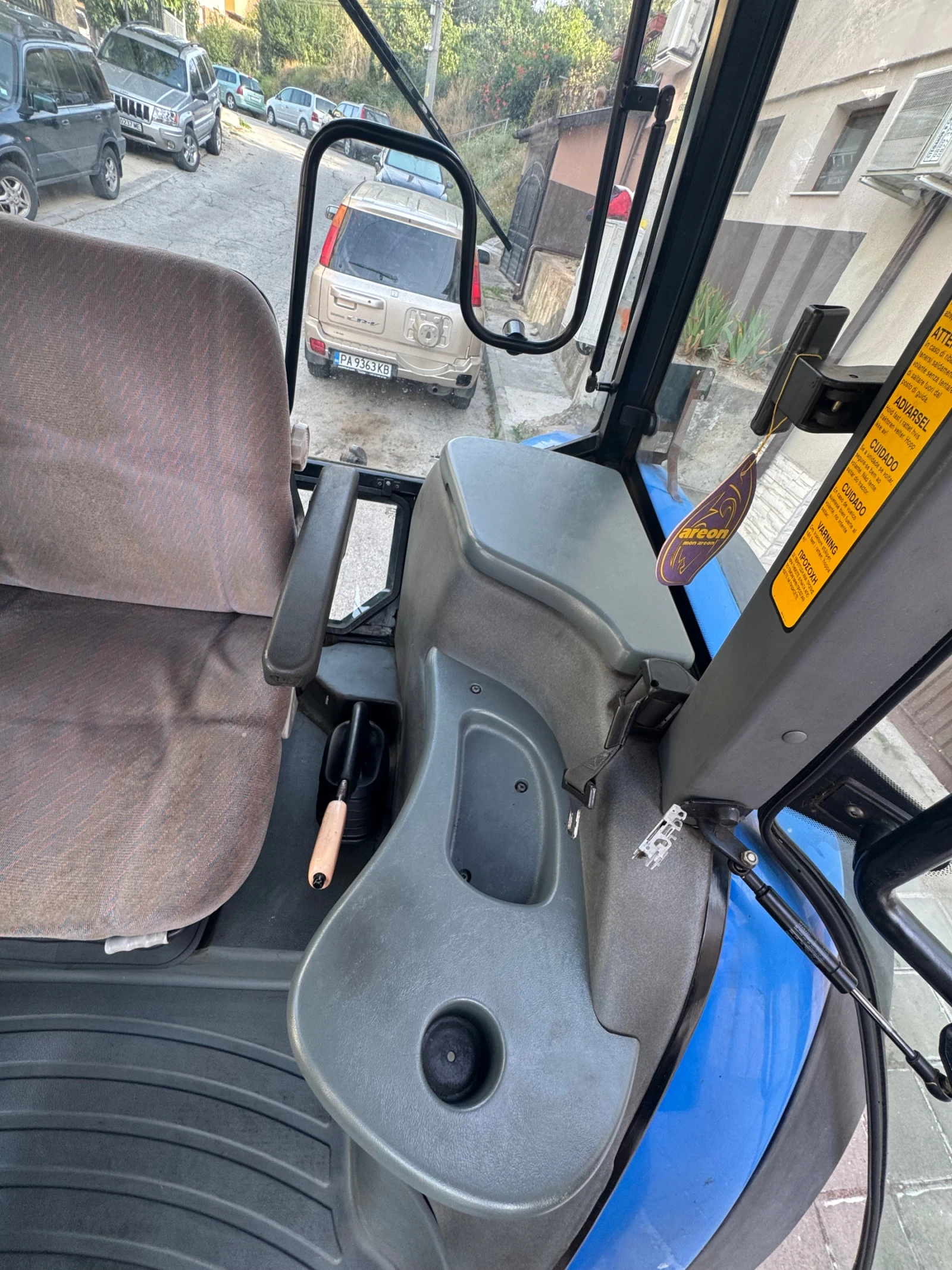 Трактор New Holland TS100, снимка 6 - Селскостопанска техника - 56114808