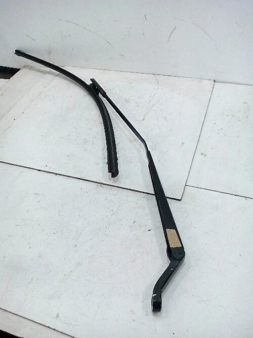 Рамо чистачка ляво Пежо 407