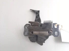 Ключалка брава преден капак Мерцедес А170 цди 