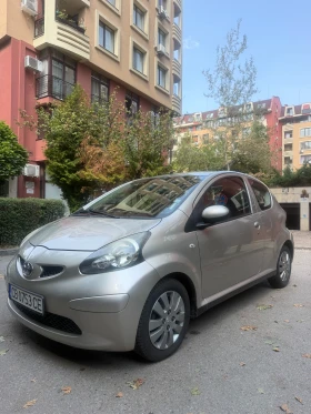 Toyota Aygo 1.0i, снимка 1