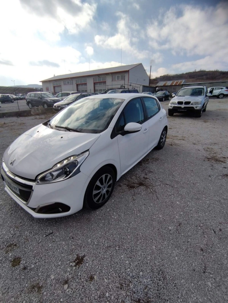 Peugeot 208 1.6 HDI, снимка 3 - Автомобили и джипове - 47532856