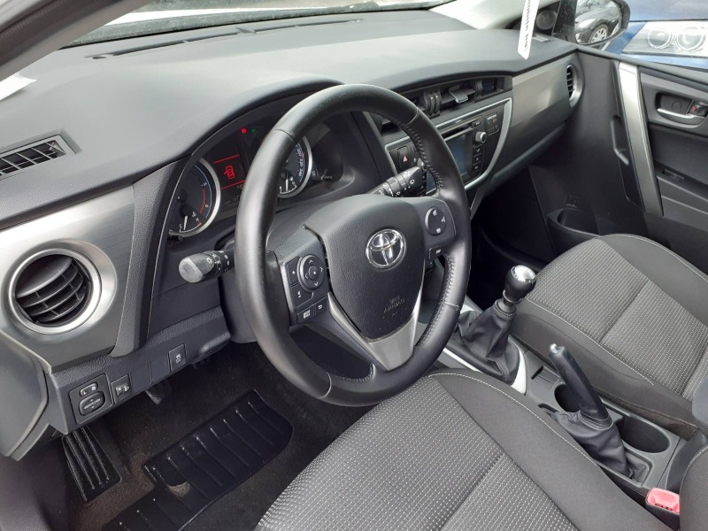 Toyota Auris 1, 4 D4D 90KC 6SK NAVI KAMERA LED EU 6, снимка 13 - Автомобили и джипове - 45859341