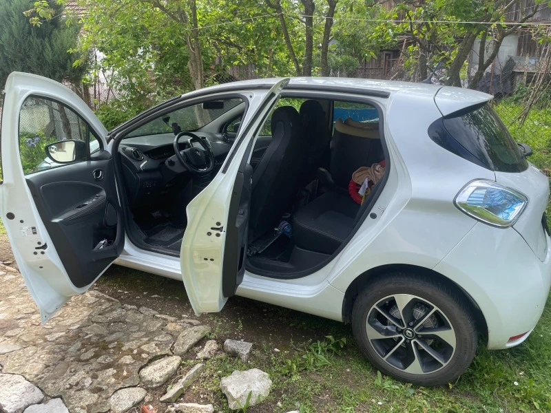 Renault Zoe 41kW, снимка 9 - Автомобили и джипове - 46025172