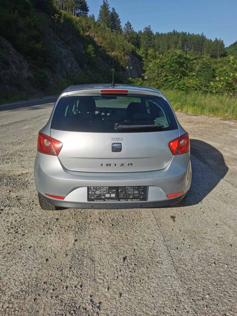 Seat Ibiza, снимка 4 - Автомобили и джипове - 47347201