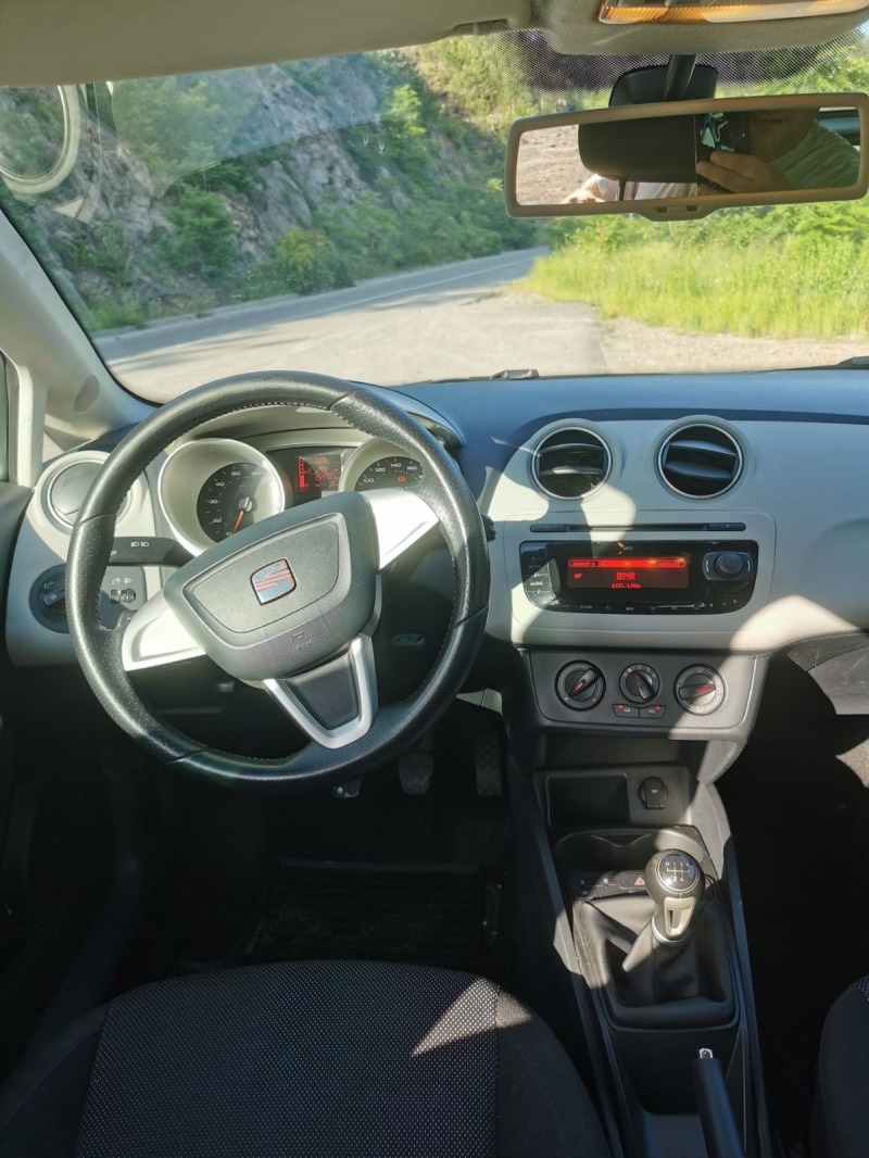 Seat Ibiza, снимка 6 - Автомобили и джипове - 46105376