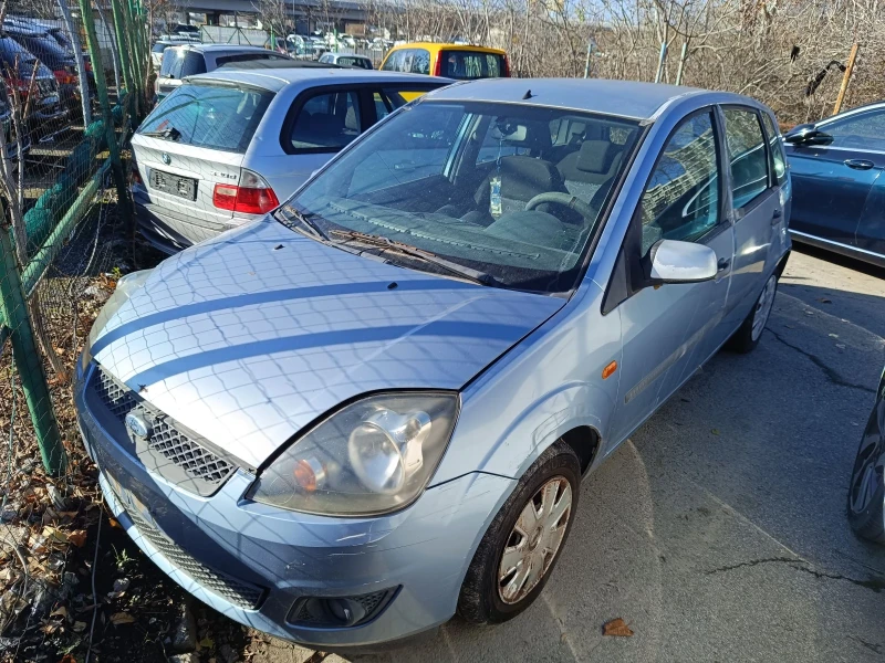 Ford Fiesta 116.000km перфектен мотор , снимка 1 - Автомобили и джипове - 48125673