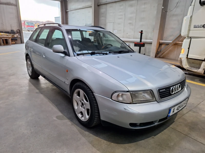 Audi A4 1.8T Quattro AEB, снимка 3 - Автомобили и джипове - 48323183