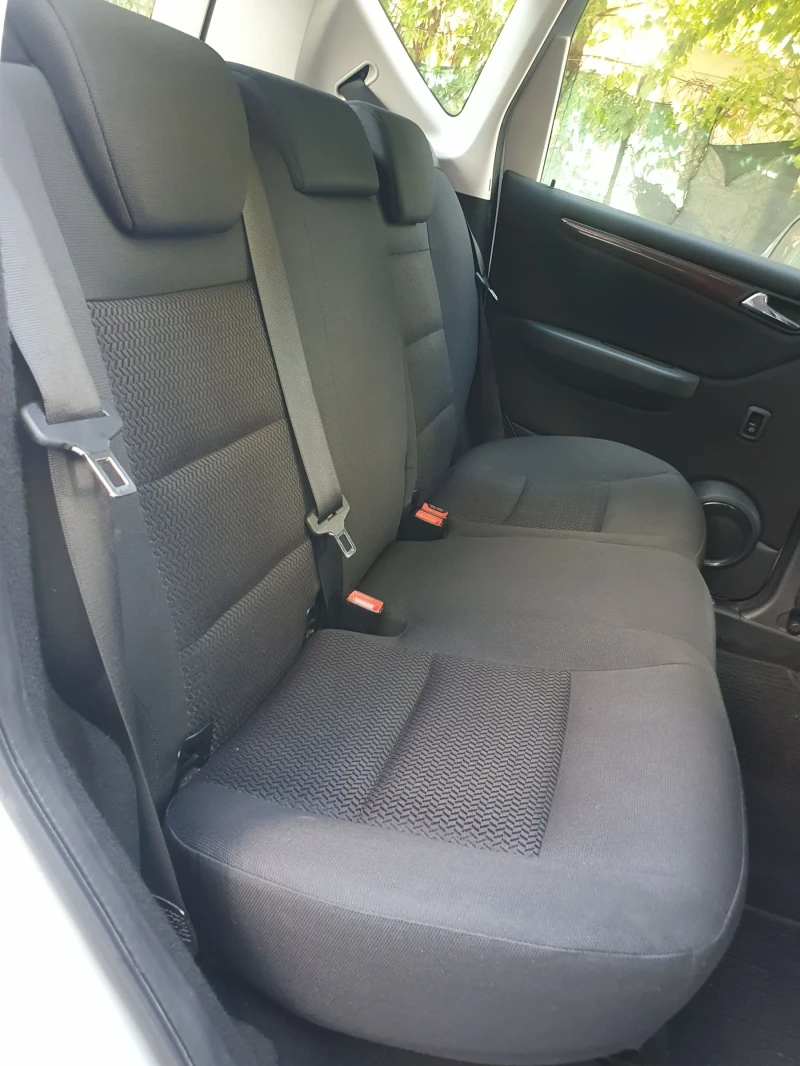 Mercedes-Benz A 150 1.5 AUT KLIMA PODGREV 4 vr, снимка 12 - Автомобили и джипове - 51625876