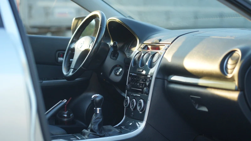 Mazda 6, снимка 6 - Автомобили и джипове - 52541469