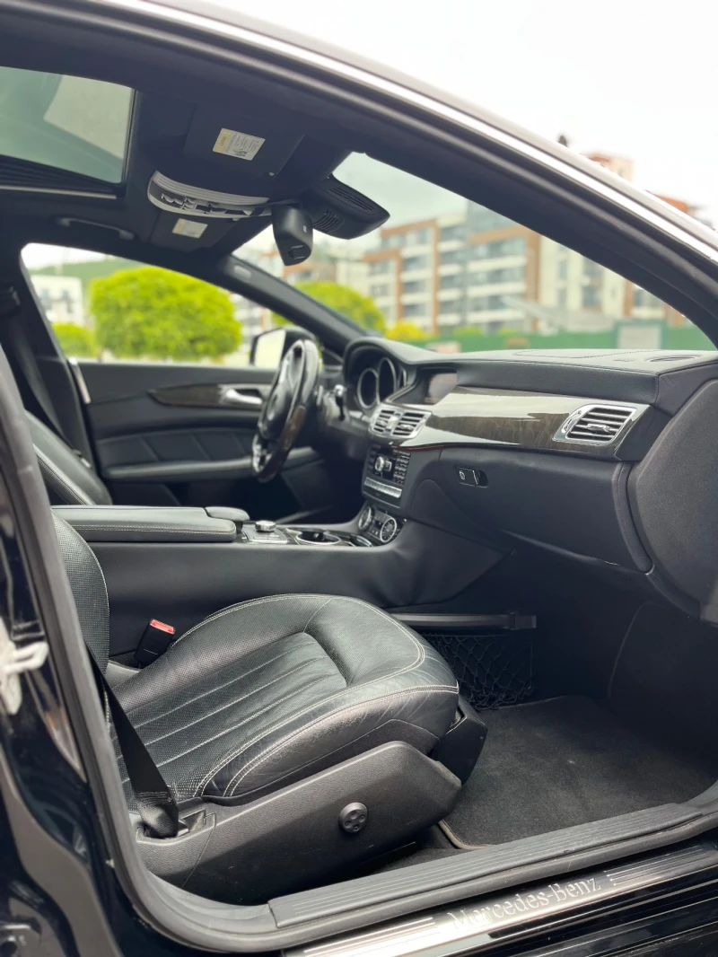 Mercedes-Benz CLS 550, снимка 8 - Автомобили и джипове - 52549848