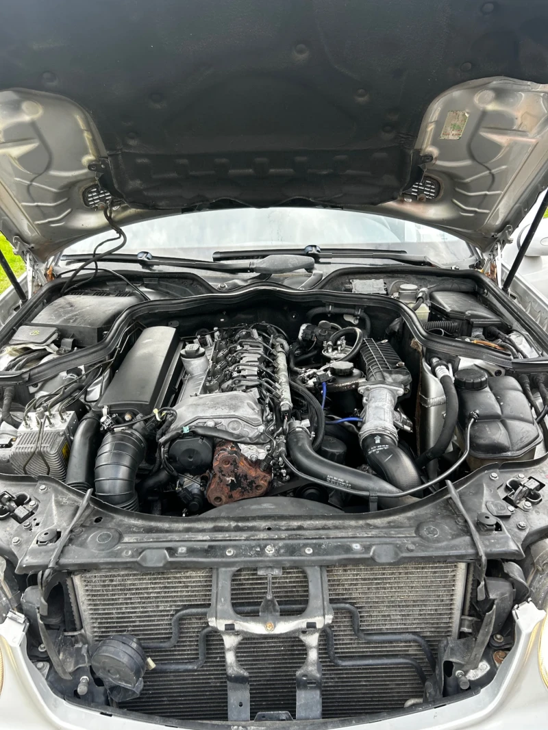 Mercedes-Benz E 270 Авангард?, снимка 9 - Автомобили и джипове - 52667191