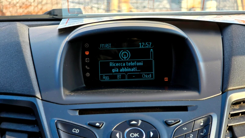 Ford Fiesta 1.4I Evro 6 * вноска 235 лв, снимка 16 - Автомобили и джипове - 52709861