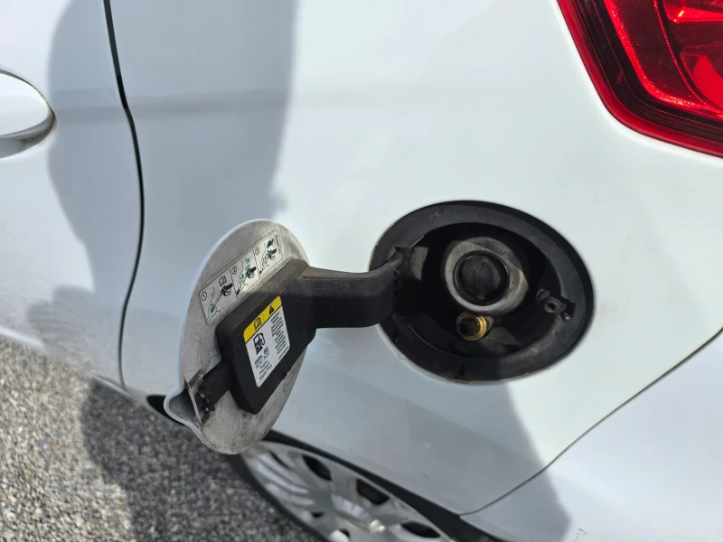 Ford Fiesta 1.4I Evro 6 * вноска 235 лв, снимка 7 - Автомобили и джипове - 52709861