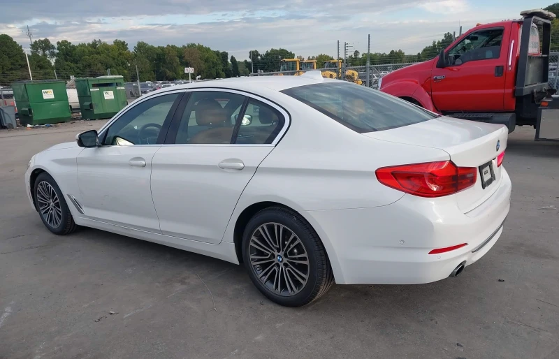 BMW 530 ПОДГРЕВ* AMBIENT* HEAD-UP* Harman/kardon* 360, снимка 10 - Автомобили и джипове - 52856429