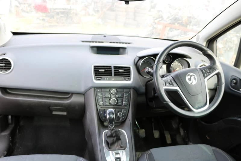 Opel Meriva 1.4 Turbo, снимка 9 - Автомобили и джипове - 32651883