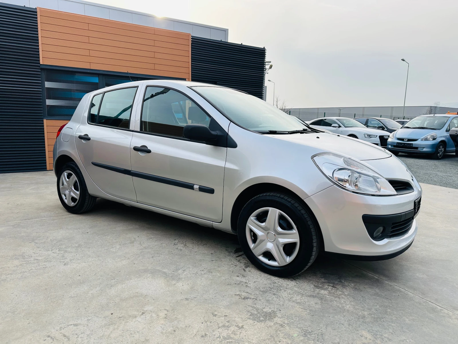 Renault Clio  - изображение 4