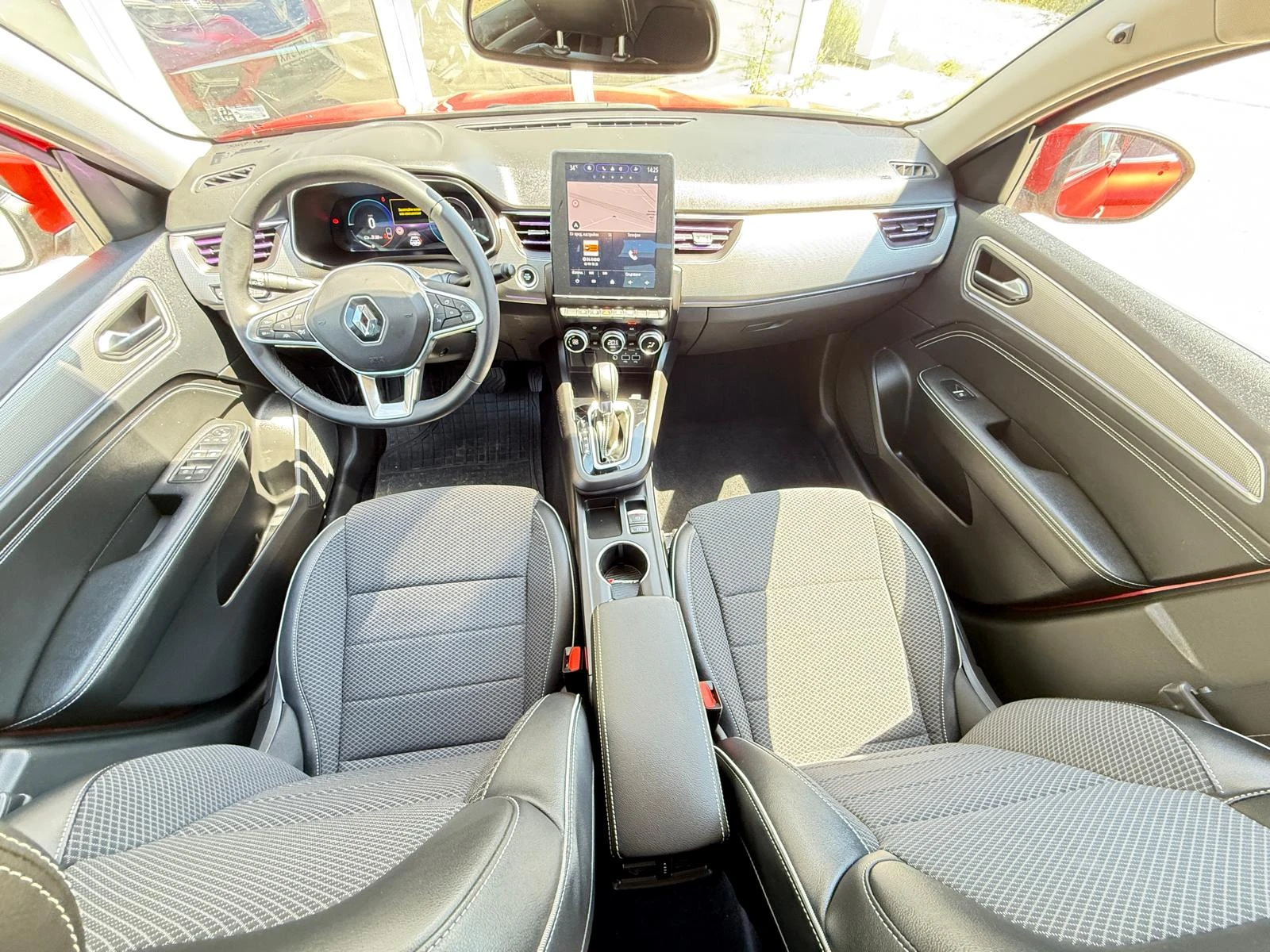 Renault Arkana e-tech Hybrid - изображение 8