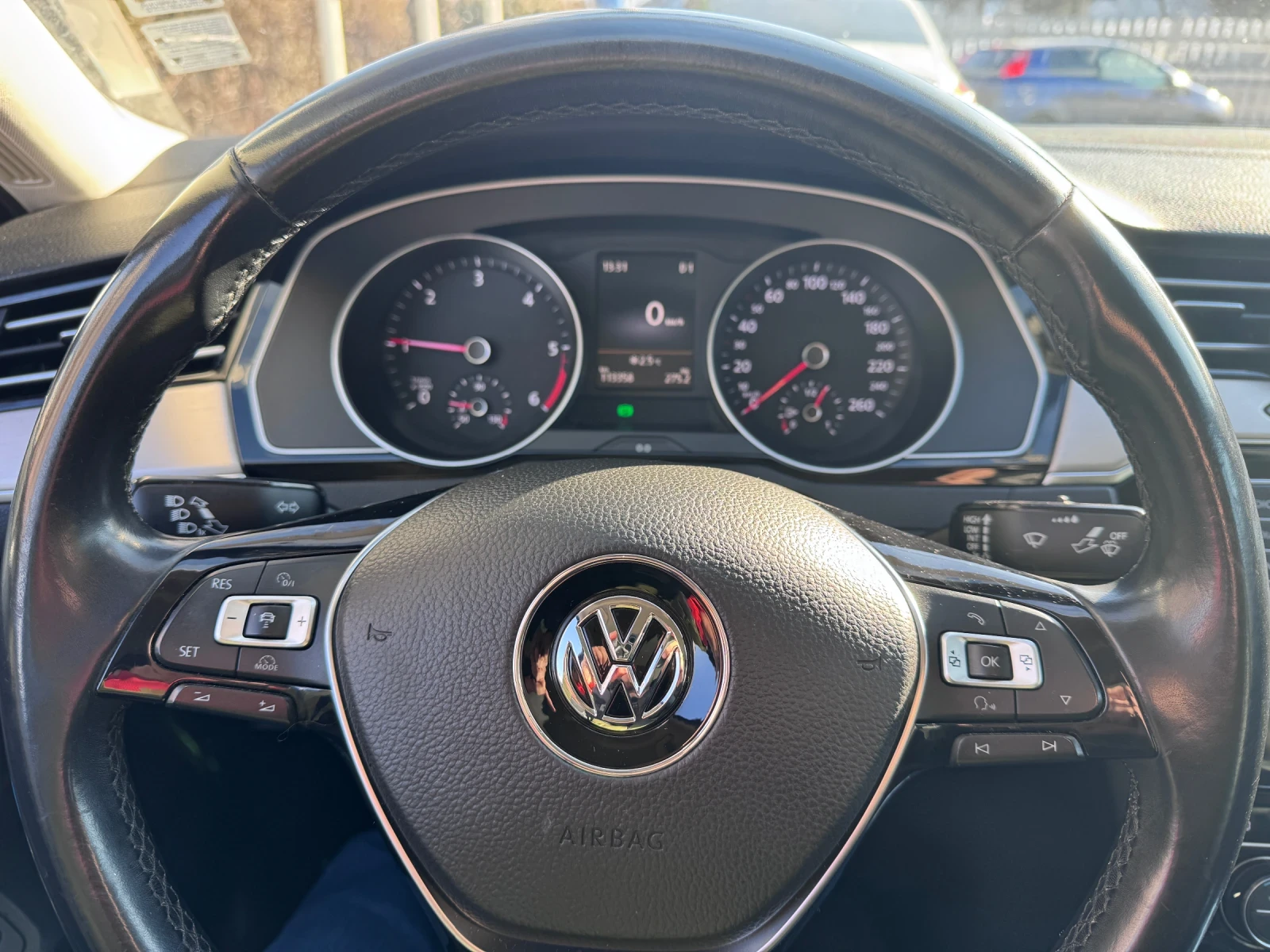 VW Passat  - изображение 6