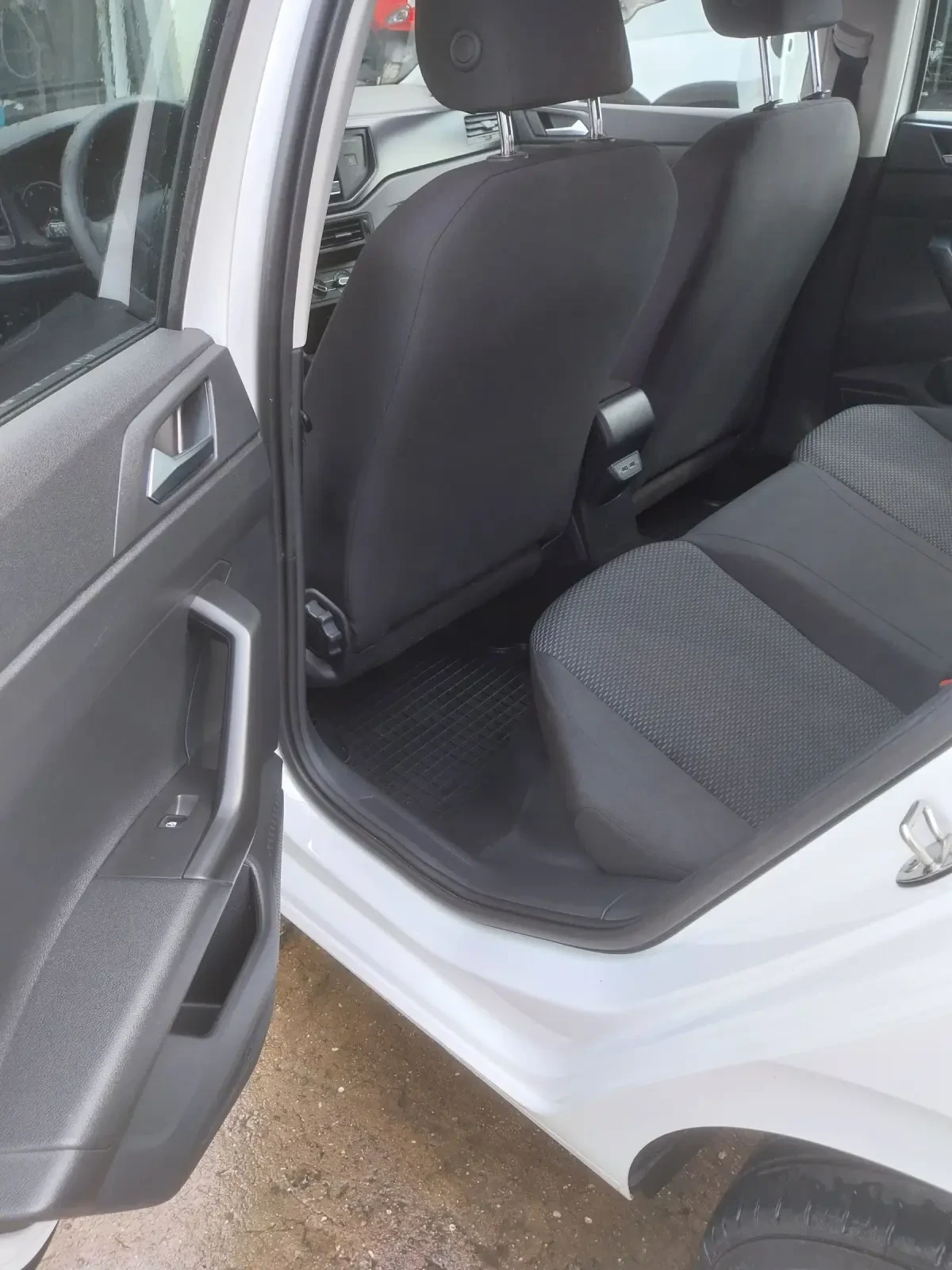 VW Polo  - изображение 8