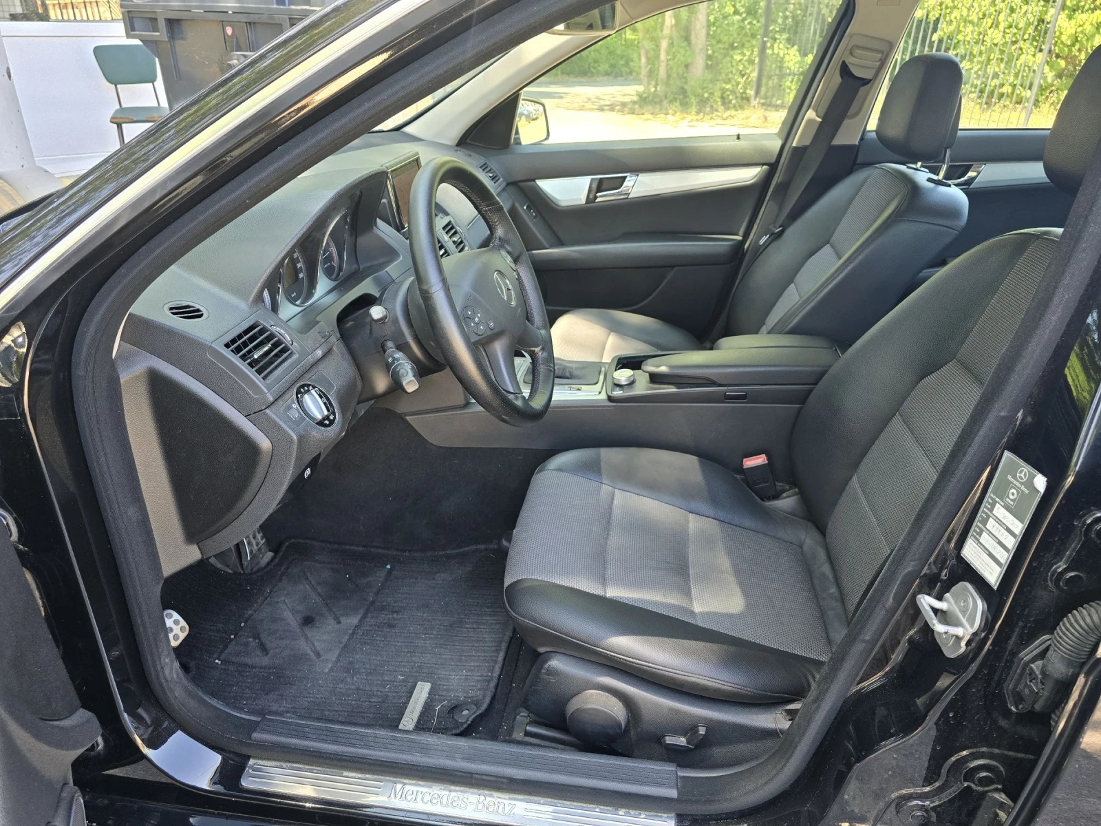 Mercedes-Benz C 250 250CDI/205KC/АВТОМАТИК/КОЖА - изображение 9