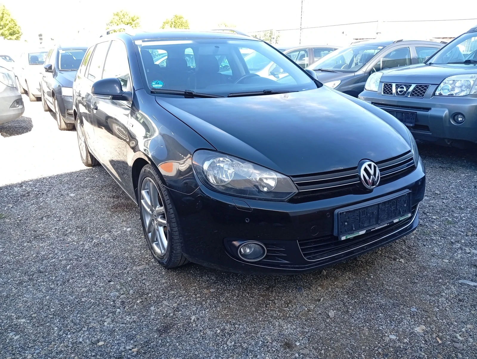 VW Golf 1.6 TDI Exclusive Automatik - изображение 2