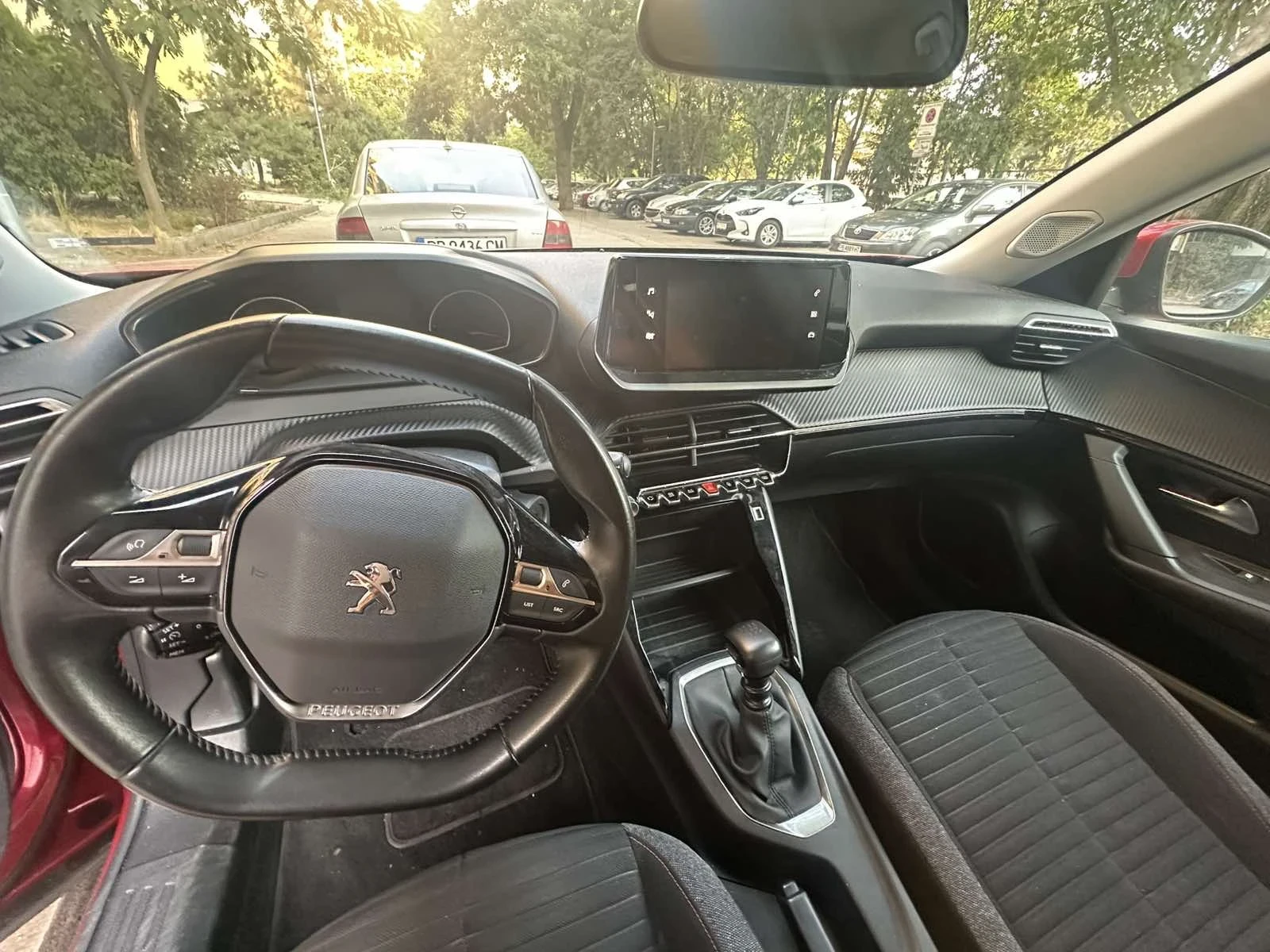 Peugeot 2008 1.2 Allure - изображение 6