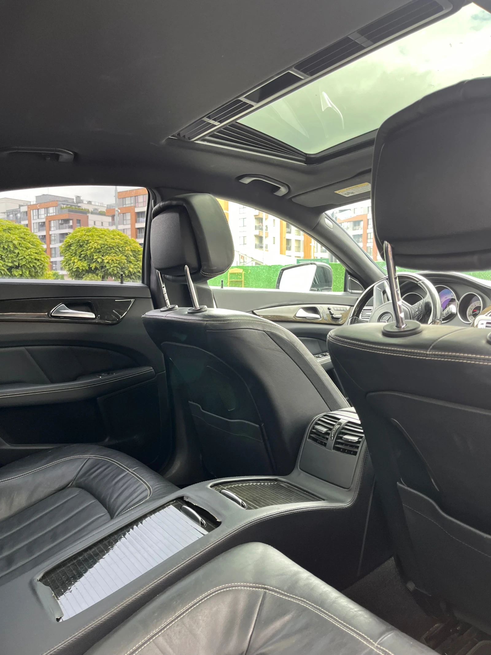 Mercedes-Benz CLS 550  - изображение 9