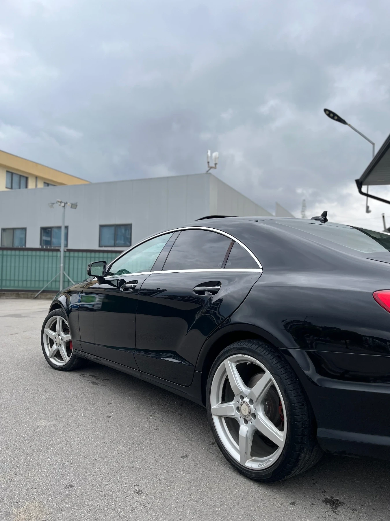 Mercedes-Benz CLS 550  - изображение 4