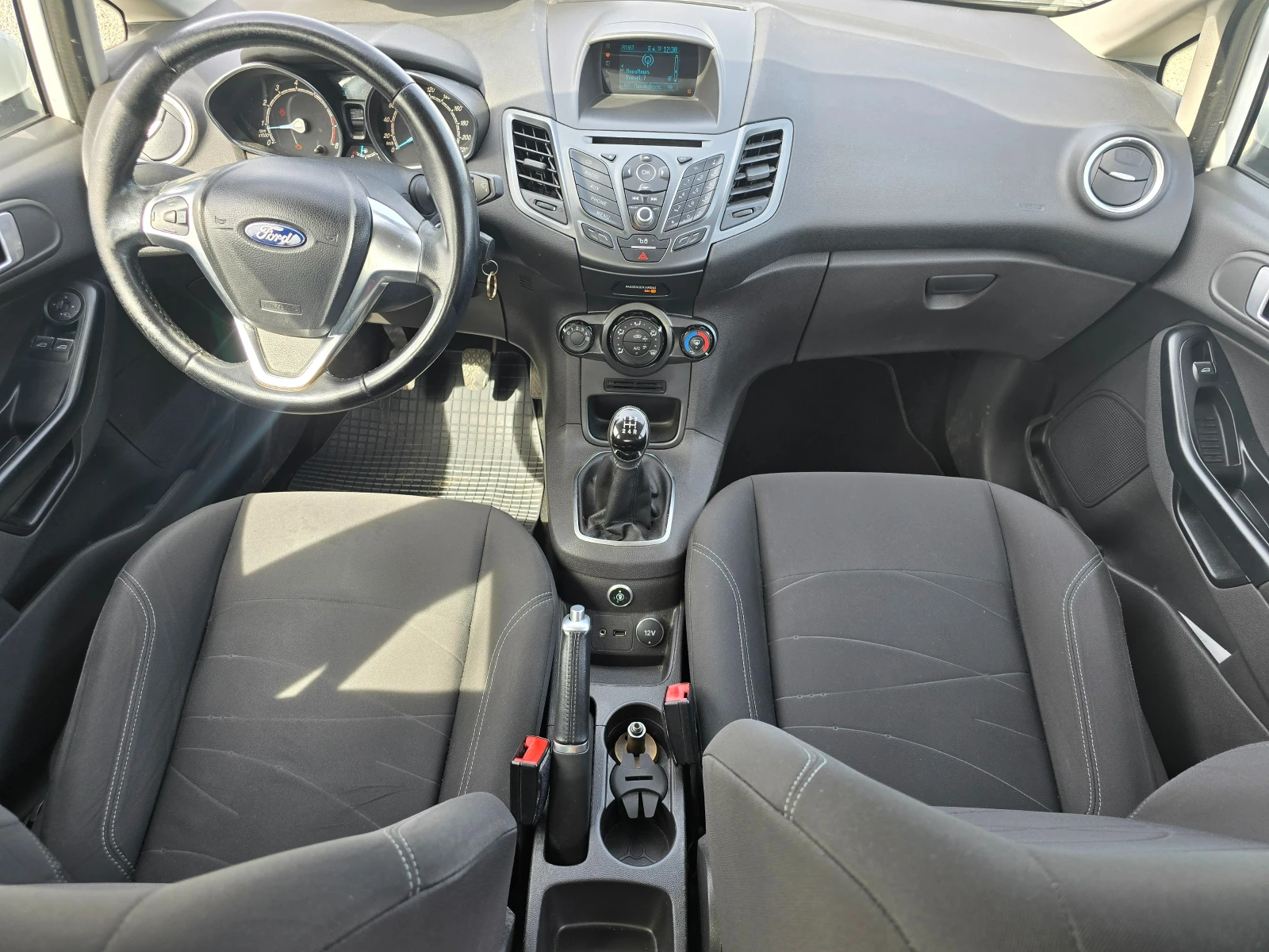 Ford Fiesta 1.4I Evro 6 * вноска 235 лв - изображение 8