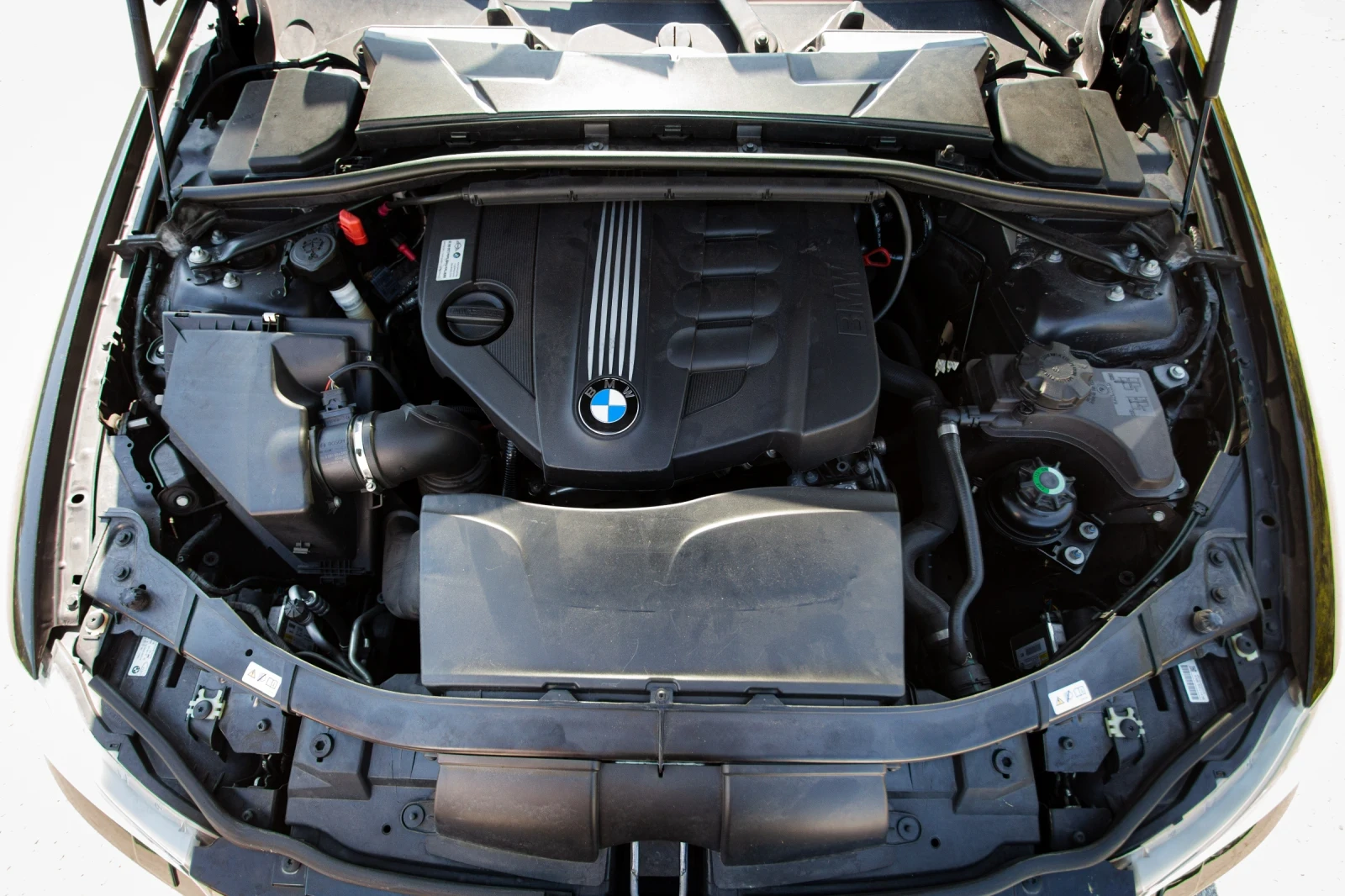 BMW 320  - изображение 9