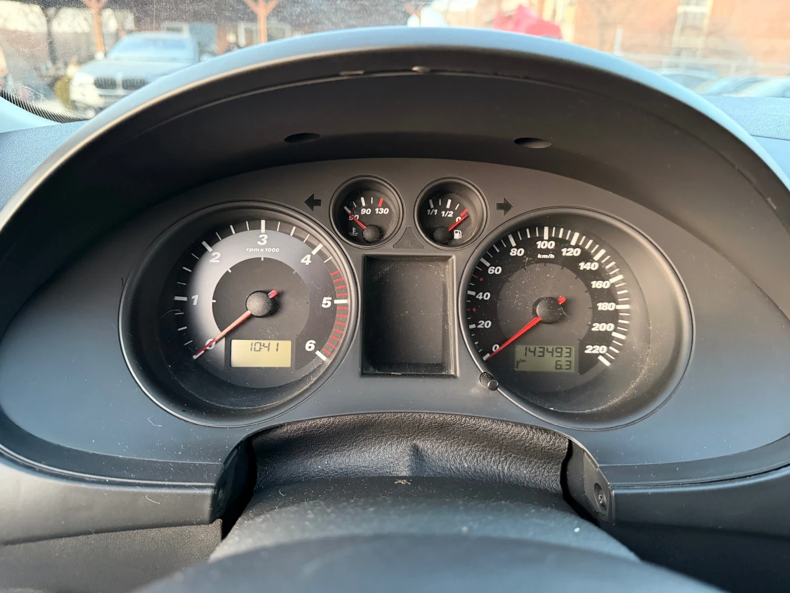 Seat Ibiza 1.9SDI    КЛИМАТИК, снимка 11 - Автомобили и джипове - 53772450