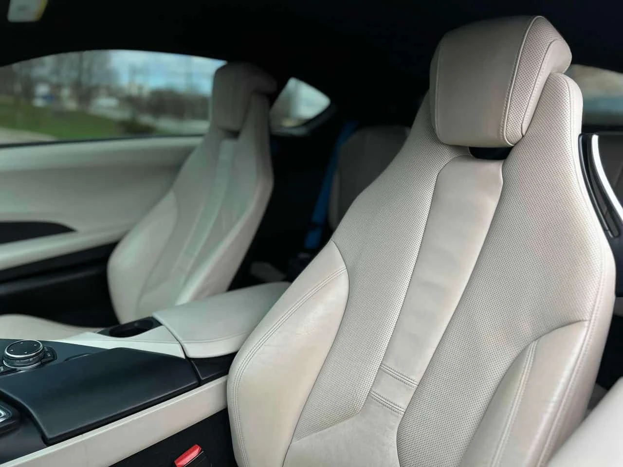 BMW i8 XDRIVE * 360 ������* HARMAN/KARDON* ��������*  | Mobile.bg � ����������� 10