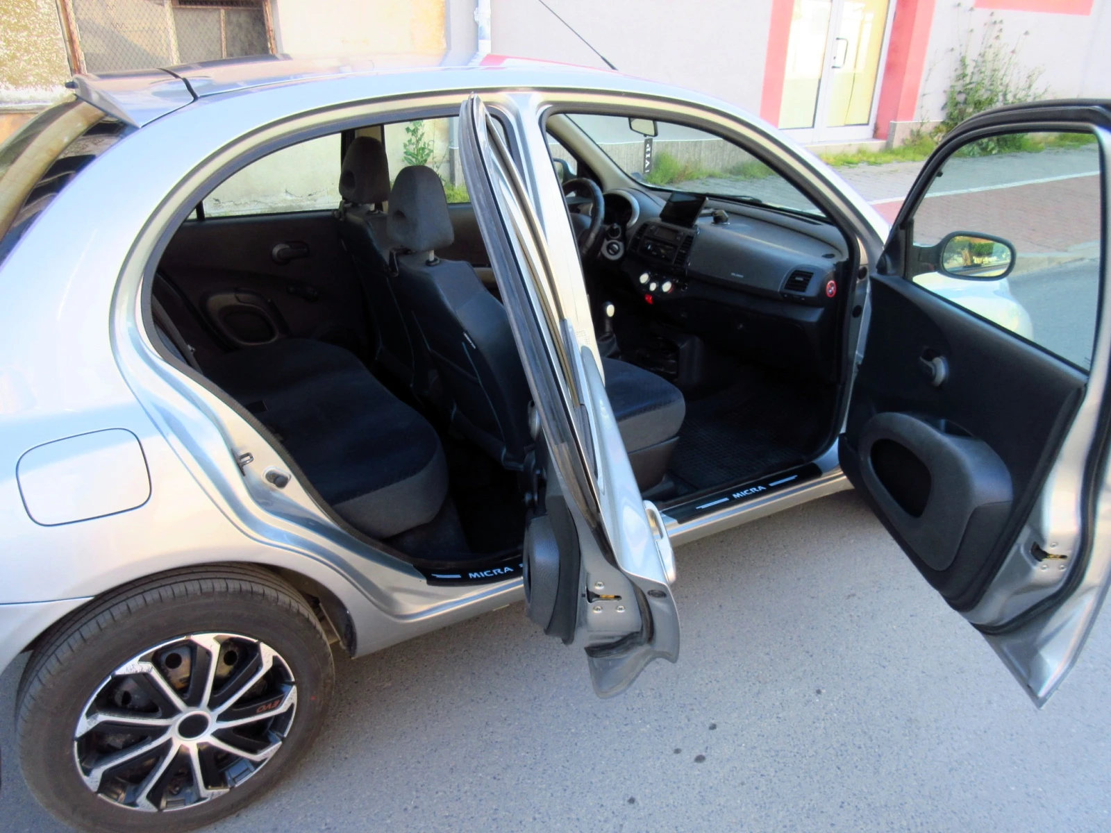 Nissan Micra 1.5DCI, снимка 9 - Автомобили и джипове - 54740672