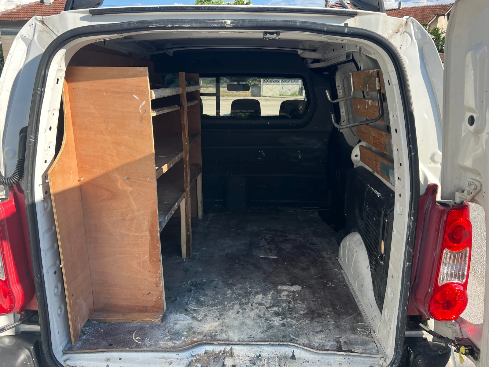 Citroen Berlingo 1.6 hdi Дизел, снимка 15 - Автомобили и джипове - 54875481