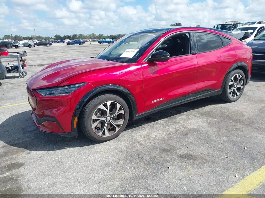 Ford Mustang Mach-E Premium, снимка 2 - Автомобили и джипове - 55127035