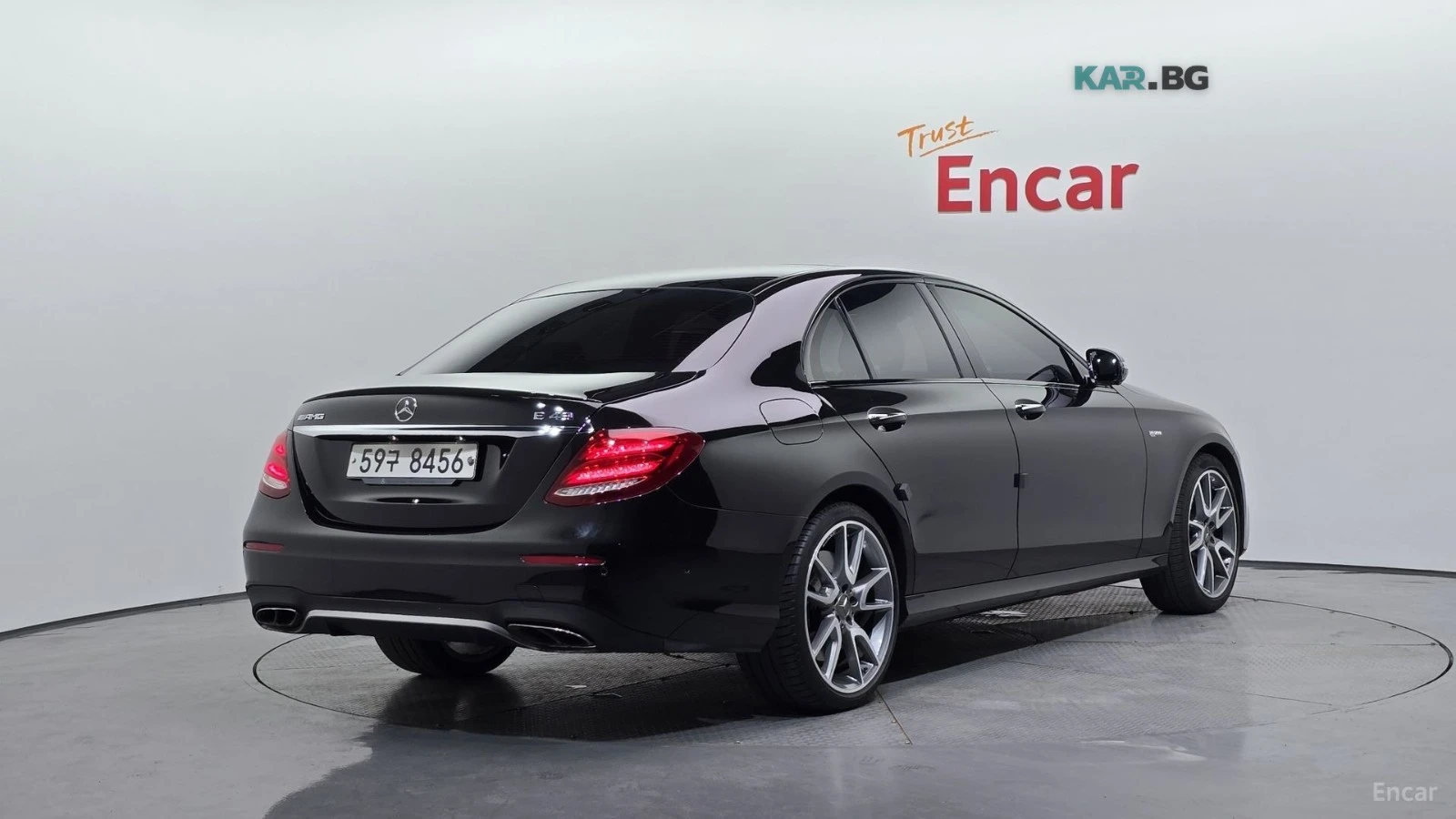 Mercedes-Benz E 43 AMG 4MATIC* ПОДГРЕВ* ОБДУХВАНЕ* ПАНОРАМА* BURMESTER* , снимка 2 - Автомобили и джипове - 55276552