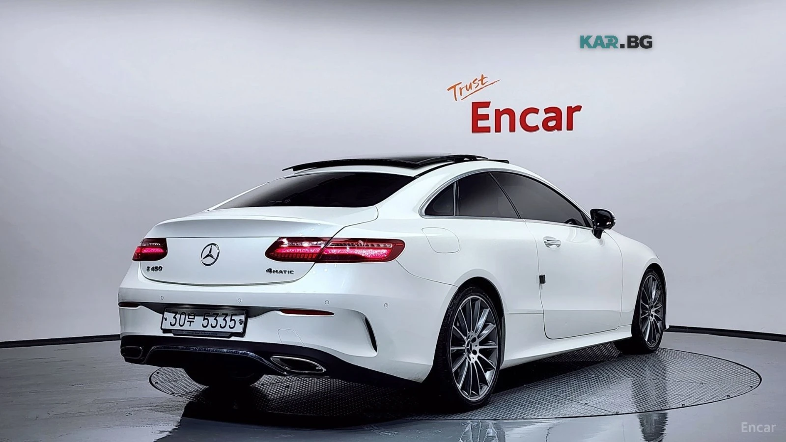 Mercedes-Benz E 450 4MATIC* HUD* КОЖА* ОБДУХВ* ПАНО* АВТОКРЕДИТ, снимка 2 - Автомобили и джипове - 55696389