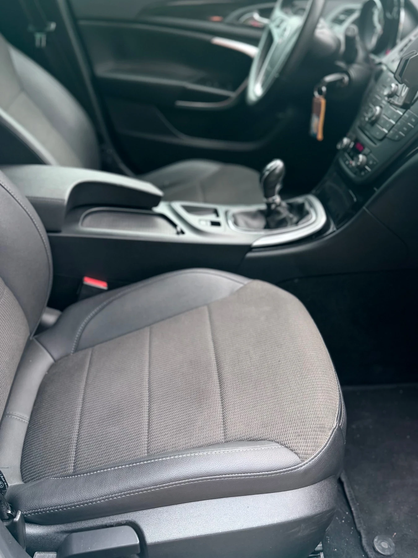 Opel Insignia 2.0D-COSMO, снимка 10 - Автомобили и джипове - 55944347