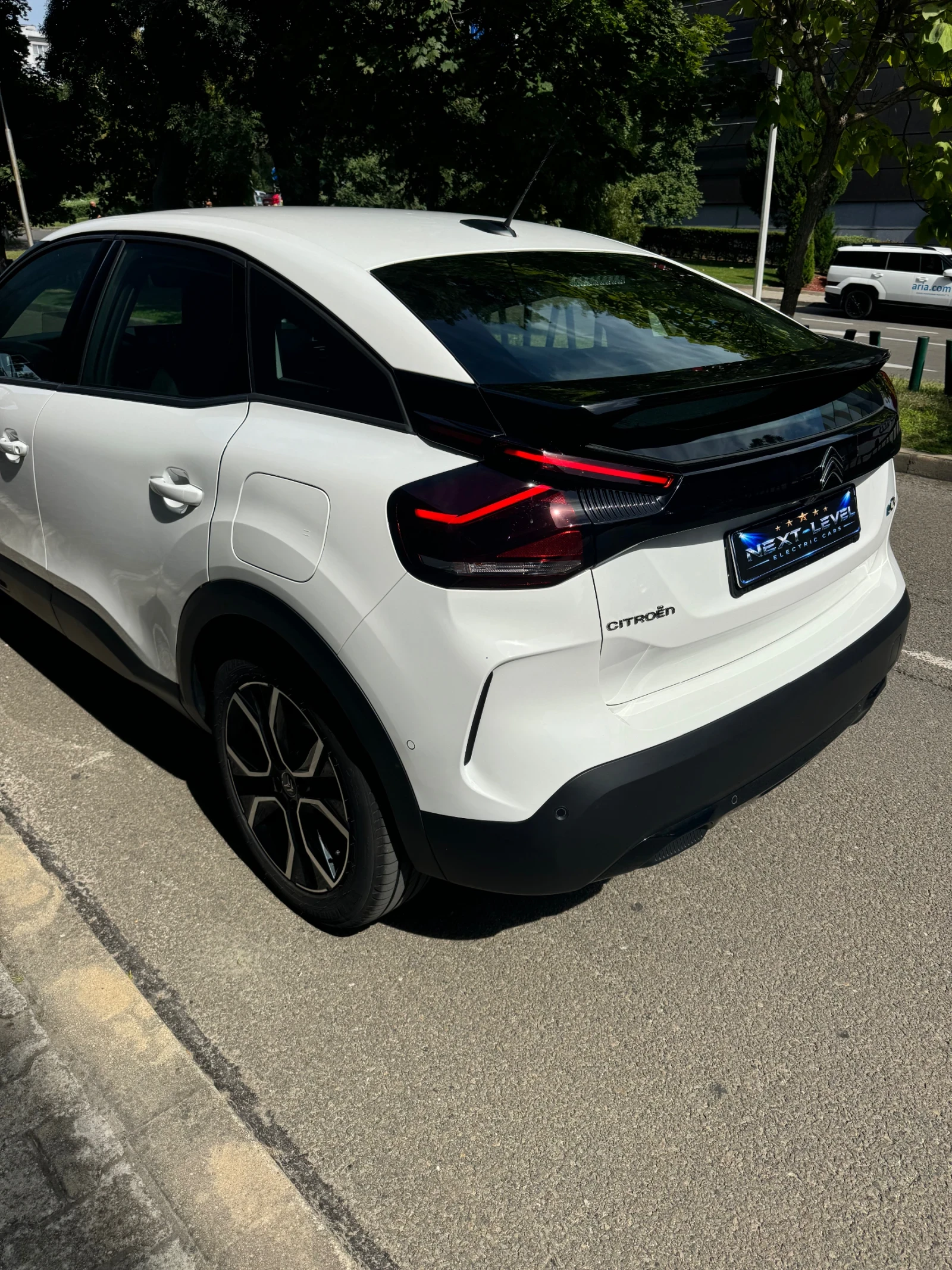 Citroen C4 50 KWH 400км ПРОБЕГ ТЕРМОПОМПА ГАРАНЦИОНЕН ЛИЗИНГ , снимка 5 - Автомобили и джипове - 56157543