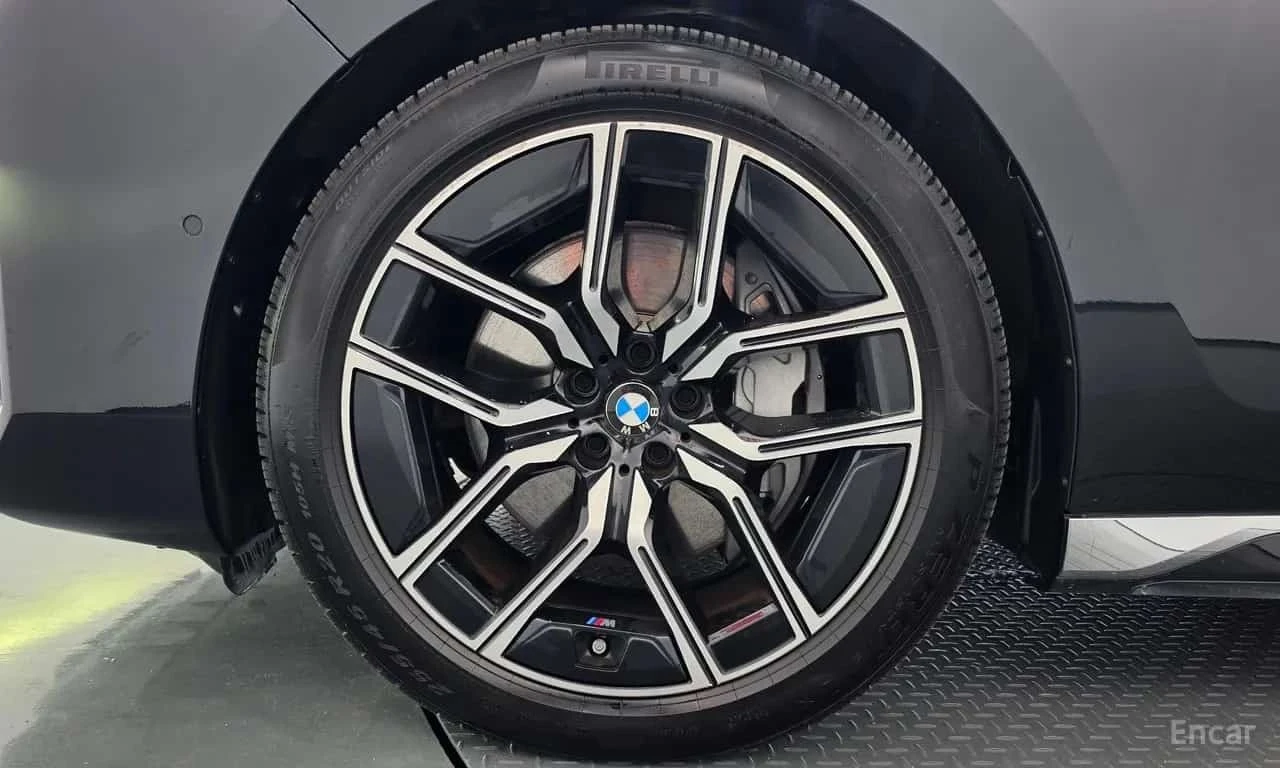 BMW 740 i xDrive M Sport | АВТОФИНАНСИРАНЕ , снимка 5 - Автомобили и джипове - 56274091