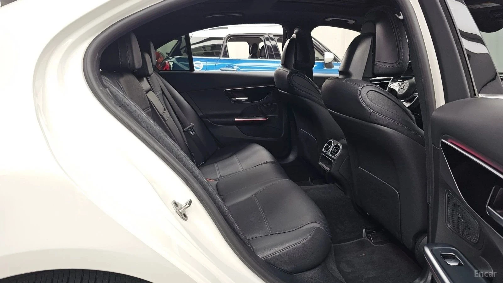 Mercedes-Benz C 200, снимка 12 - Автомобили и джипове - 56684867