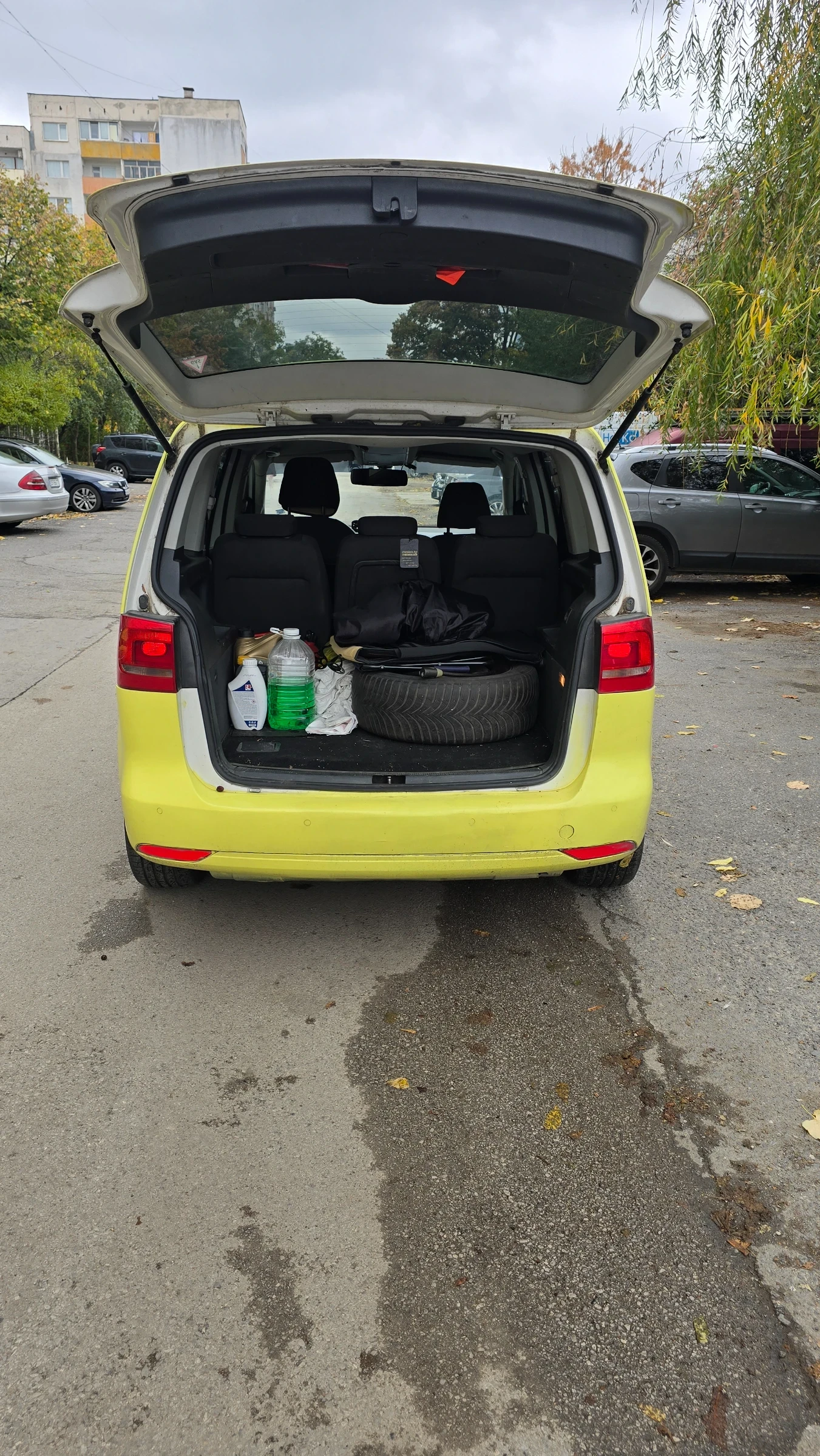 VW Touran 1.4 метан, снимка 4 - Автомобили и джипове - 56702692