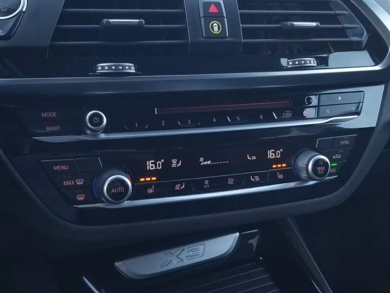 BMW X3 xDrive30i CAM* BLINDSPOT* ПОДГРЕВ* PANO* KEYLESS* , снимка 15 - Автомобили и джипове - 52454718