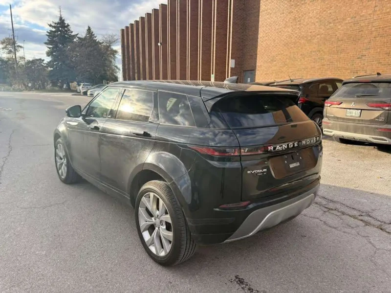 Land Rover Range Rover Evoque P250 SE * CARFAX* * АвтоКредит* (ЦЕНА ДО БГ), снимка 2 - Автомобили и джипове - 52552344