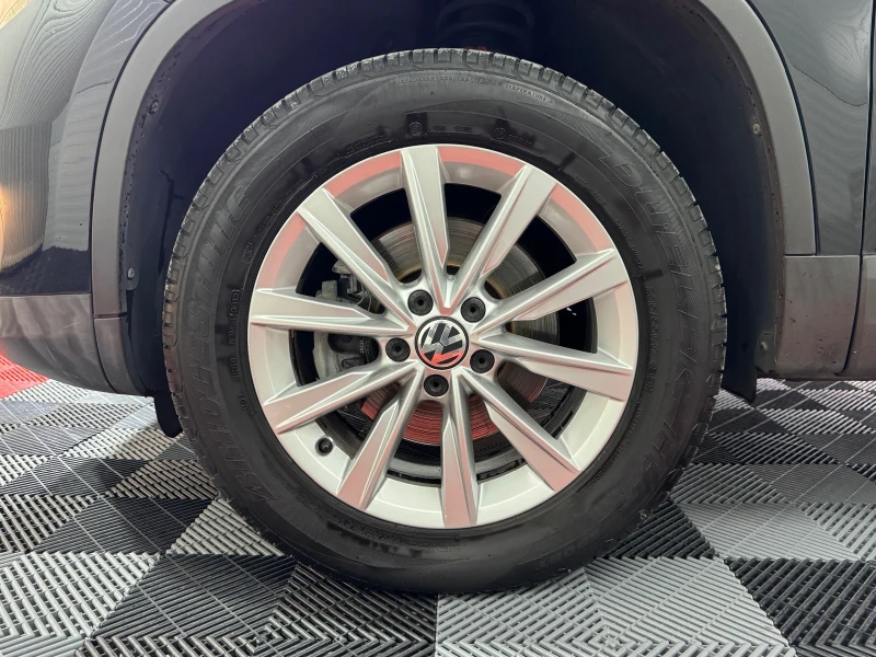 VW Tiguan 2.0 TDI 4MOTION DSG - BUSINESS SPORT + STYLE, снимка 17 - Автомобили и джипове - 52772327