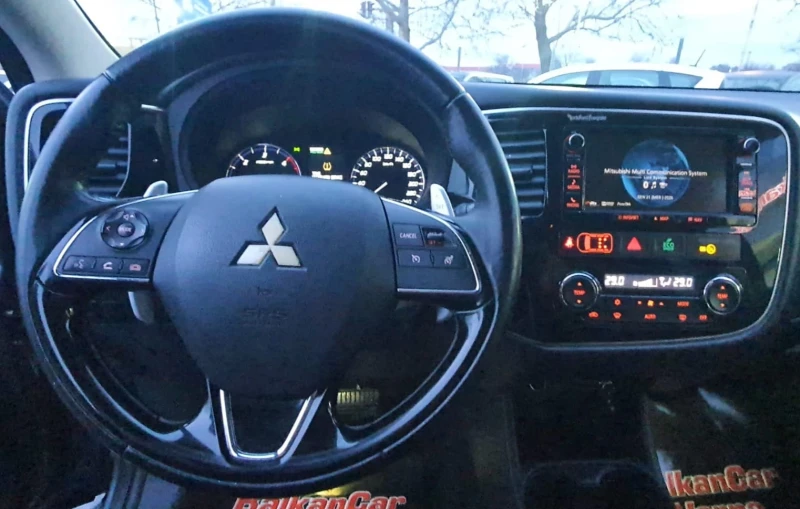 Mitsubishi Outlander 2.2 DI-D 4WD Instyle Plus Navi 7места, снимка 12 - Автомобили и джипове - 53341215