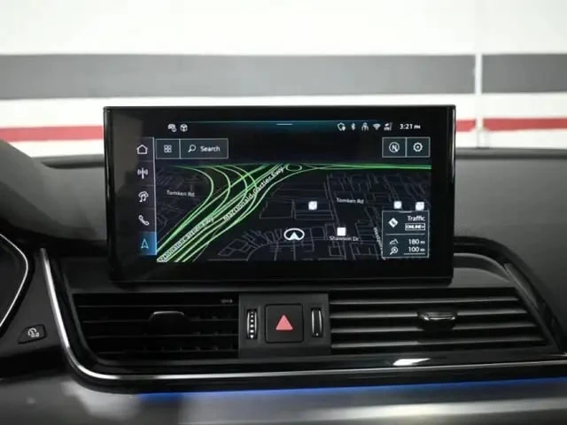 Audi Q5 / Progressiv / S-Line Black Optics / 360  / Пано, снимка 17 - Автомобили и джипове - 53361602