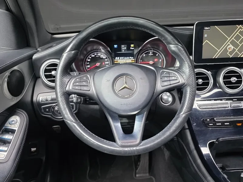Mercedes-Benz GLC 220 D 4Matic Premium Coupe, снимка 13 - Автомобили и джипове - 55750586