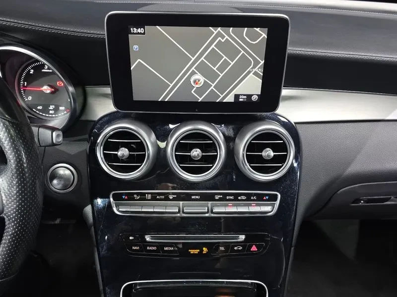 Mercedes-Benz GLC 220 D 4Matic Premium Coupe, снимка 12 - Автомобили и джипове - 55750586